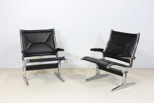 Charles en Ray Eames Sling Fauteuils