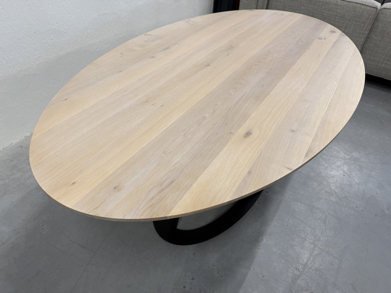 Image 1 of Harvink Fier Eetkamertafel Ovaal Eiken Wit Hout 205x110