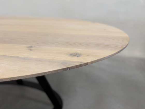 Image 1 of Harvink Fier Eetkamertafel Ovaal Eiken Wit Hout 205x110