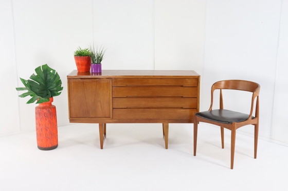 Image 1 of Compact Sideboard 'Baslow' Vintage