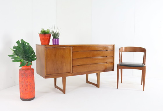 Image 1 of Compact Sideboard 'Baslow' Vintage