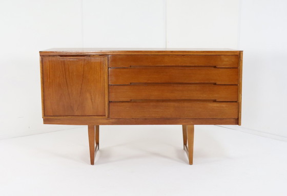 Image 1 of Compact Sideboard 'Baslow' Vintage