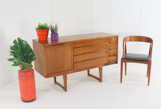 Image 1 of Compact Sideboard 'Baslow' Vintage