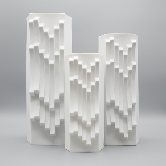 Image 1 of ARCHAIS Heinrich FUCHS Op Art Retro HUTSCHENREUTHER Bisque Porseleinen Vaas Duo