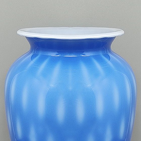 Image 1 of Verbazingwekkende blauwe vaas in Murano glas van Dogi uit de jaren 1970. Gemaakt in Italië