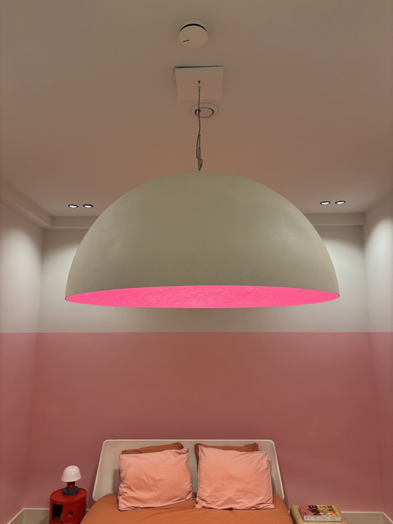 Image 1 of Mezza Luna Tweekleurige Plafondlamp. 120 cm in diameter