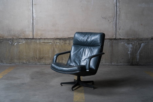 Geoffrey Harcourt - Artifort F141 Fauteuil