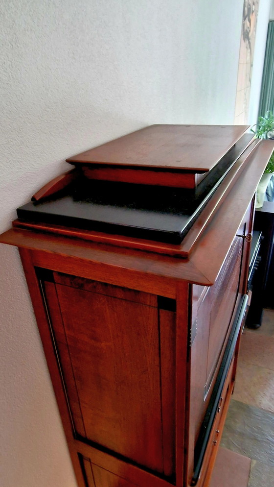 Image 1 of Schuitema secretaire