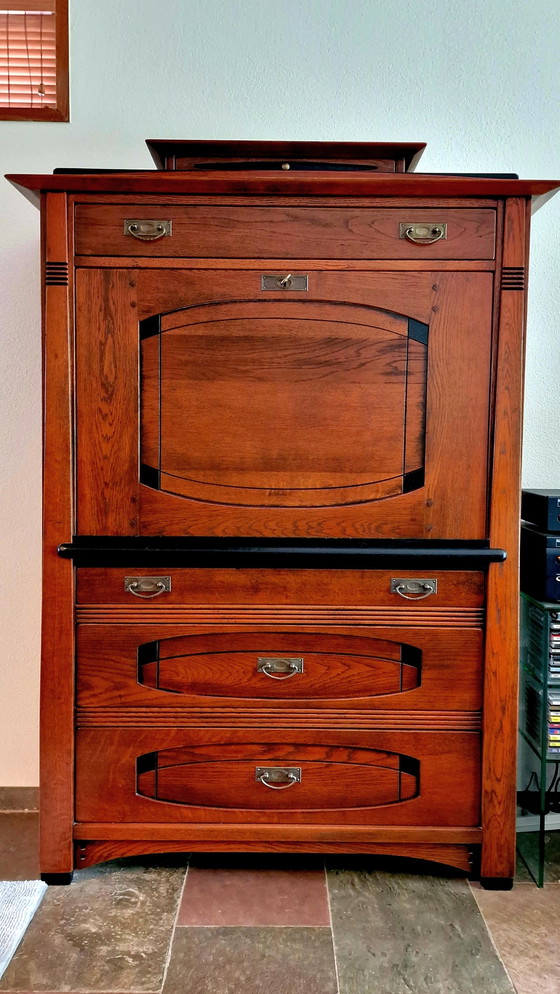 Image 1 of Schuitema secretaire