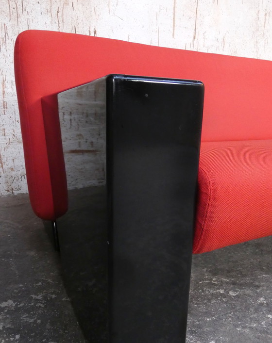 Image 1 of Artifort model 750 - Sandwich sofa - Red Kvadrat