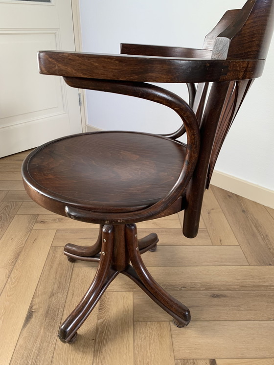 Image 1 of Thonet draaistoel