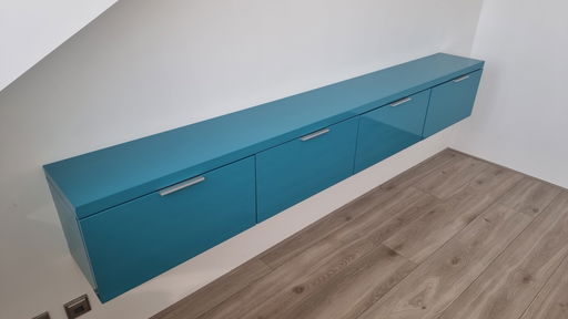 Cappellini hangend dressoir turquoise