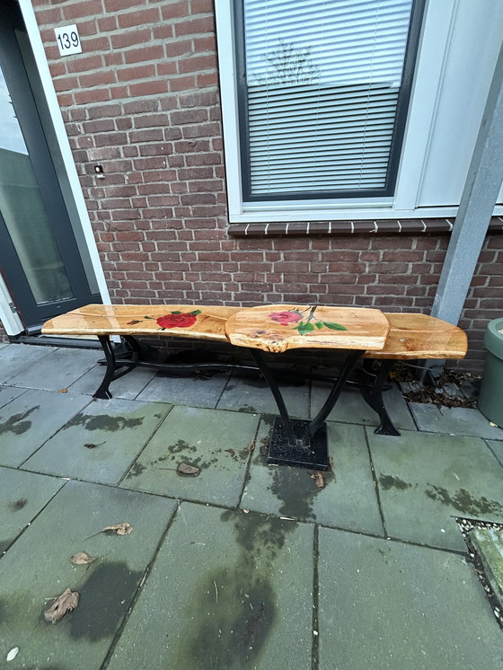 Image 1 of Unieke Handgemaakte Tuinbank En Bijbehorend Bijzettafeltje 