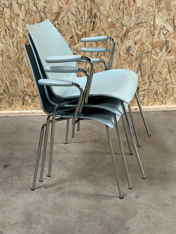 Image 1 of Kartell Maui 3 stoelen met armleggers.