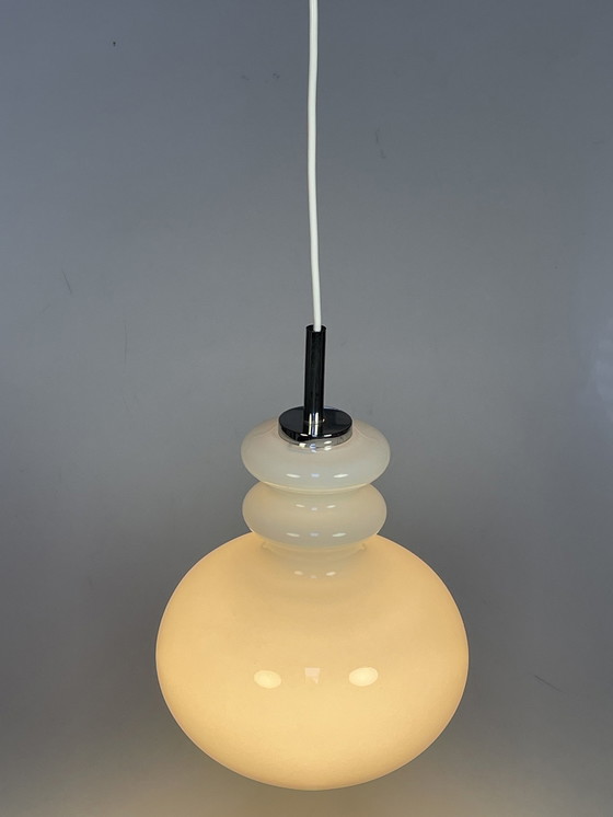 Image 1 of Witte Glazen Hanglamp, Peill En Putzler, Duitsland 1960'S