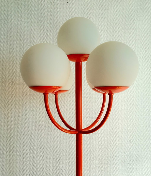 Spoetnik staande lamp uit het ruimtetijdperk door Kaiser Leuchten 1970