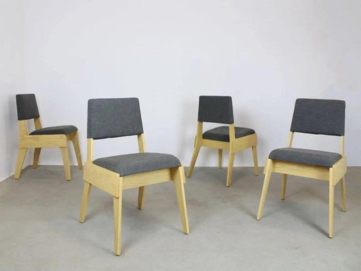 4x Brendan Ravenhill USA black chair