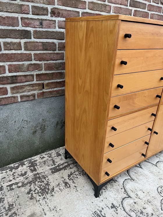 Image 1 of Vintage Berken Highboard Met 8 Laden 