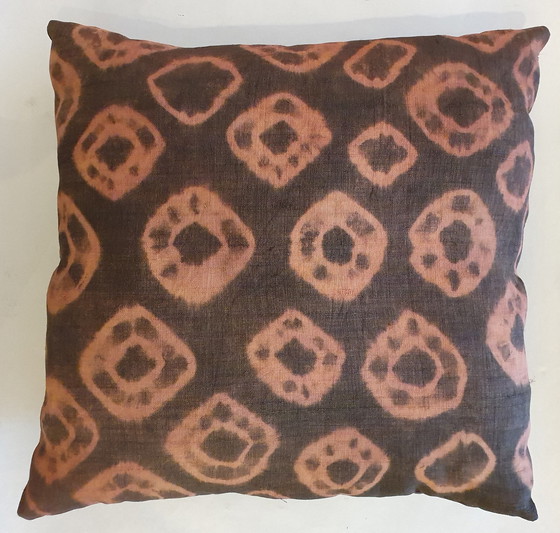 Image 1 of Kongolees Kussen In Raffia Met Batik Motief