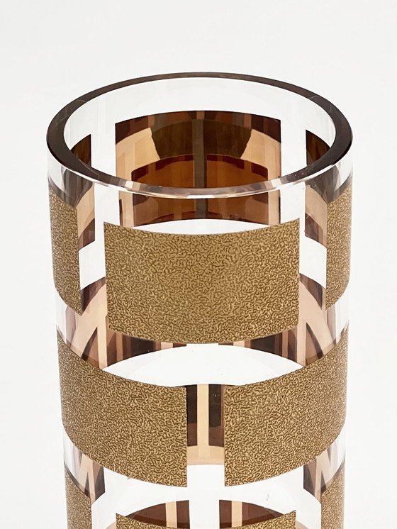 Image 1 of "Lara Oro" Vaas Ontwerp Defne Koz Voor Hvc Egizia Door Sottsass Associati