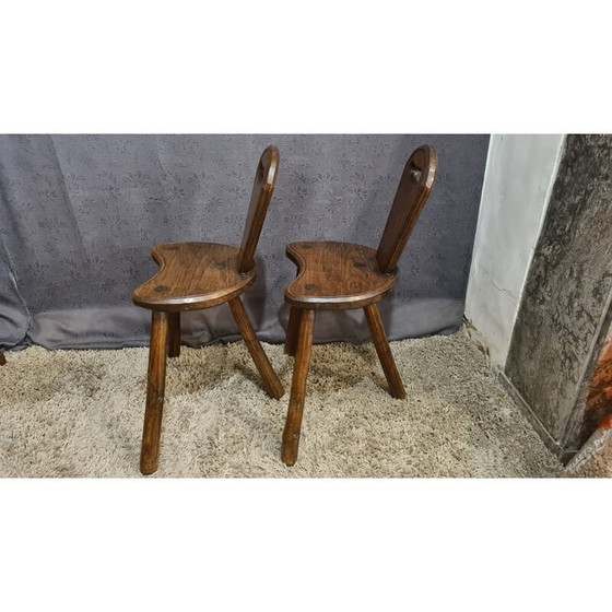 Image 1 of Paar brutalistische vintage driepootstoelen in massief eikenhout