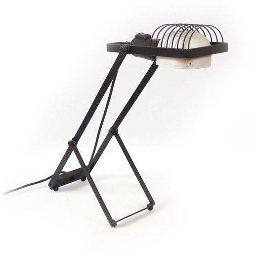 Vintage lamp in zwart aluminium met "Sintesi" gestempeld op de voet door Ernesto Gismondi voor Artemide, 1976