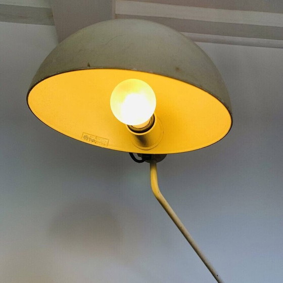 Image 1 of Vintage Space Age bureaulamp in chroomstaal en zwart gietijzer van Harvey Guzzini, 1970