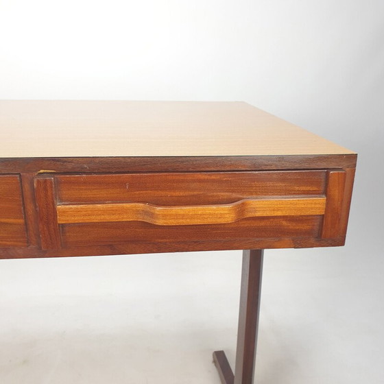 Image 1 of Italiaans vintage bureau van Gianfranco Frattini, jaren 1950