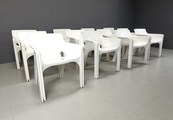 Image 1 of Set van 12 Gaudi eetkamerstoelen door Vico Magistretti voor Artemide, 1970S