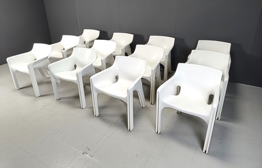 Set van 12 Gaudi eetkamerstoelen door Vico Magistretti voor Artemide, 1970S