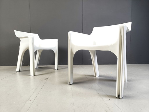 Set van 12 Gaudi eetkamerstoelen door Vico Magistretti voor Artemide, 1970S