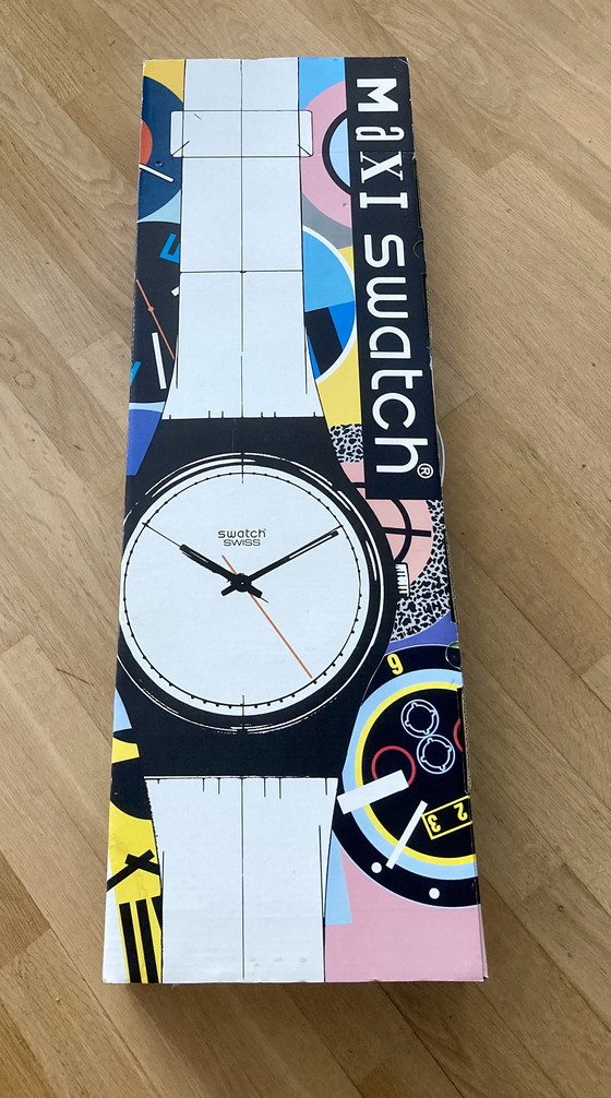 Image 1 of Swatch XXL wandhorloge uit 1996