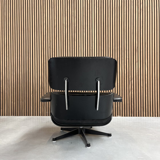 Image 1 of Herman Miller Eames Lounge Chair