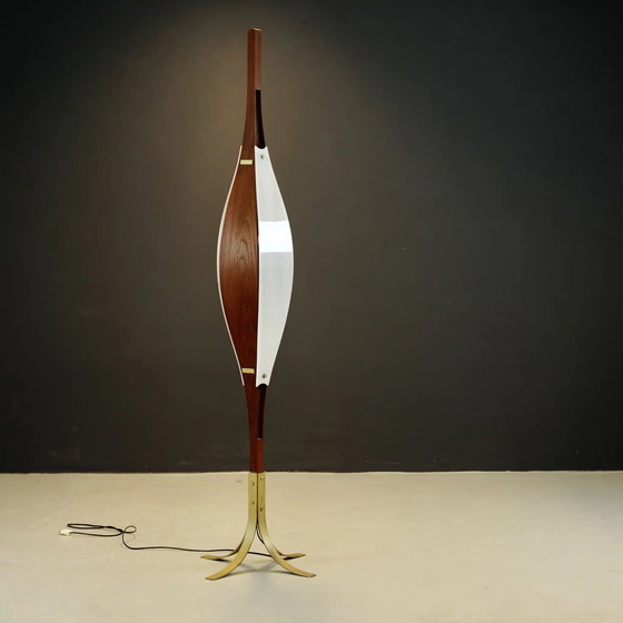 Image 1 of Zeldzame vintage Goffredo Reggiani teakhouten vloerlamp uit circa 1972.