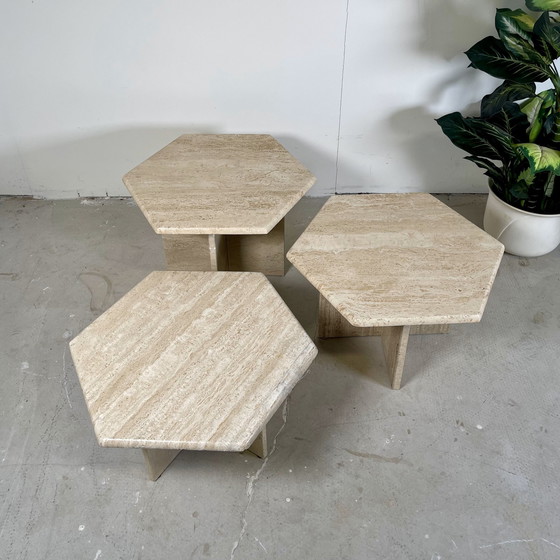 Image 1 of Sidetables Travertin Met Zeshoekig Blad