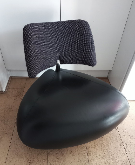 Image 1 of Leolux Pallone zwarte fauteuil