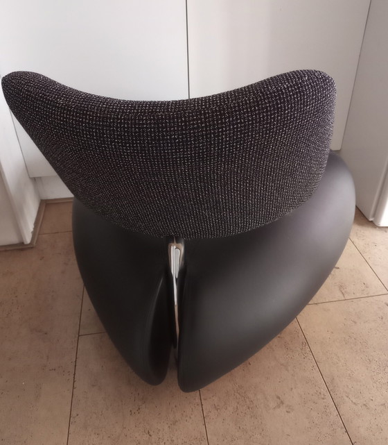 Image 1 of Leolux Pallone zwarte fauteuil