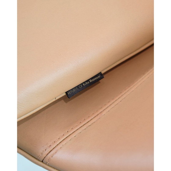 Image 1 of Vintage model 3316 fauteuil van Arne Jacobsen voor Fritz Hansen