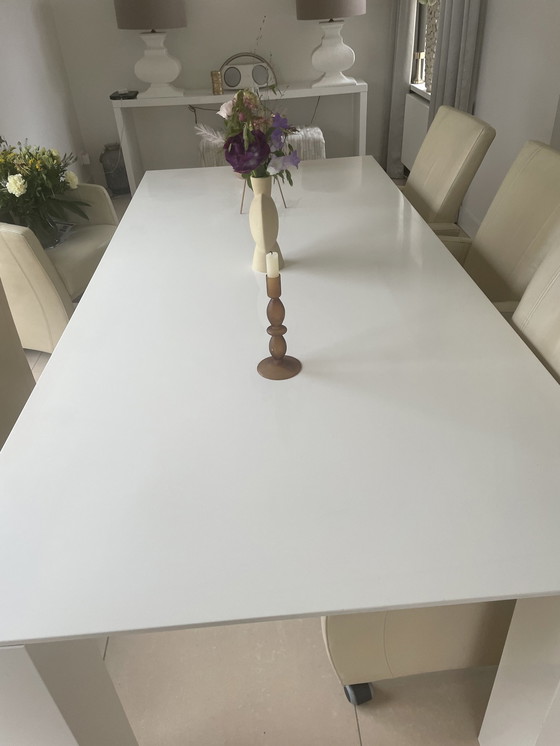 Image 1 of Goossens hoogglans witte tafel