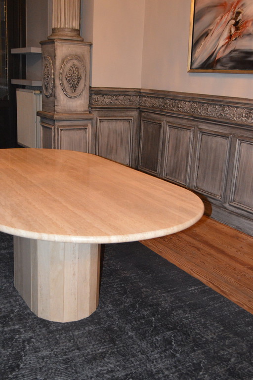 Tavertine Eettafel