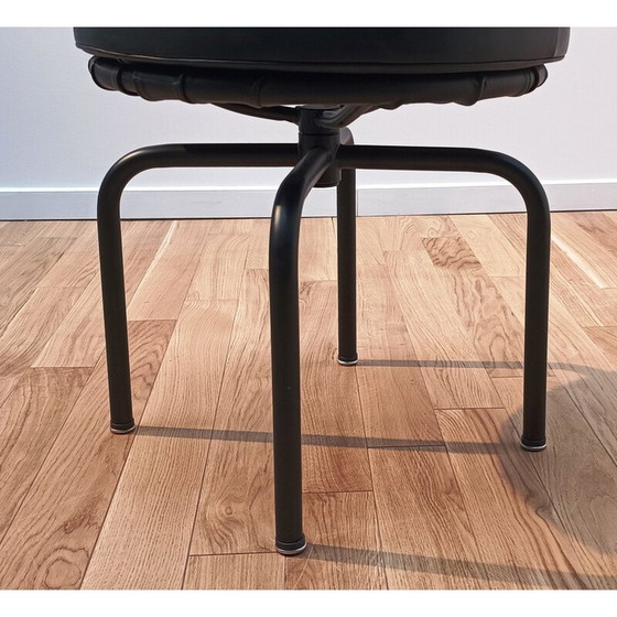 Image 1 of Vintage Lc8 kruk in leer en metaal van Charlotte Perriaud voor Cassina