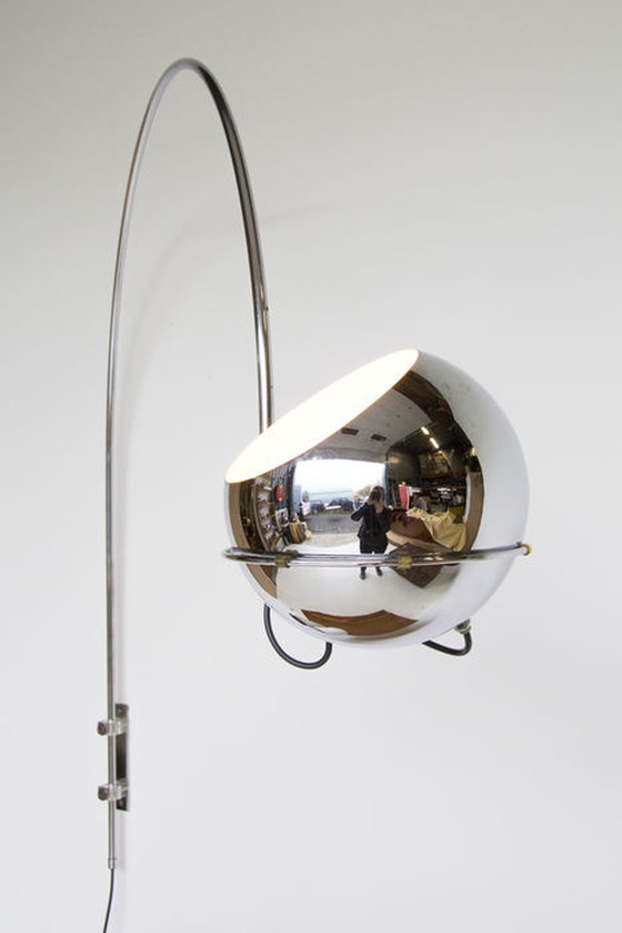 Image 1 of Mid-Century Gepo wandlamp chrome jaren '60 - '70 te koop.