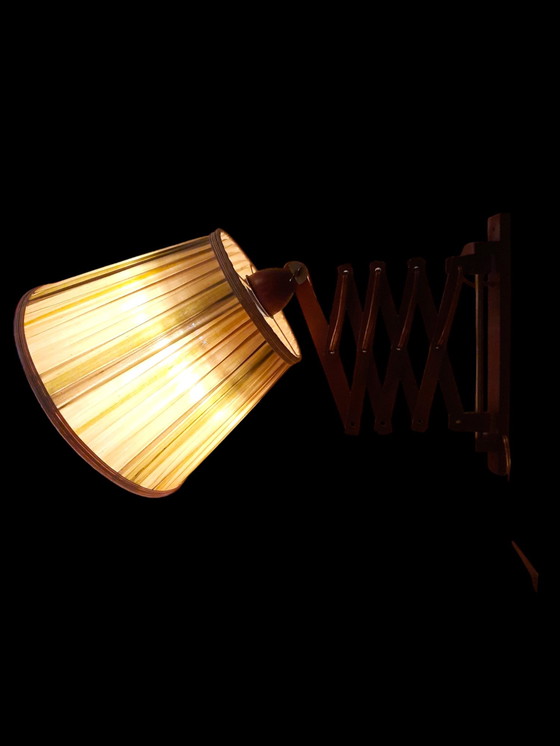 Image 1 of Vintage Houten Harmonica Wandlamp 