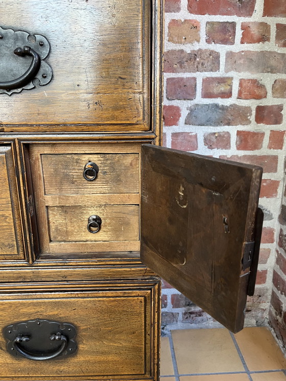 Image 1 of Antieke Koreaanse Reiskoffer/Kast