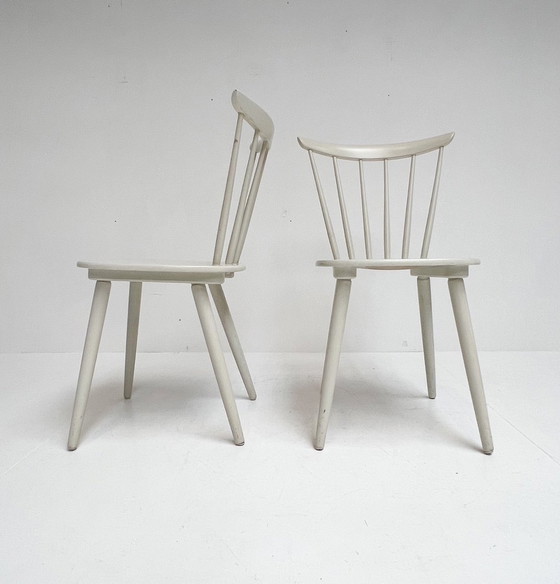 Image 1 of Set Witte Vintage Spijltjesstoelen, 1970’S