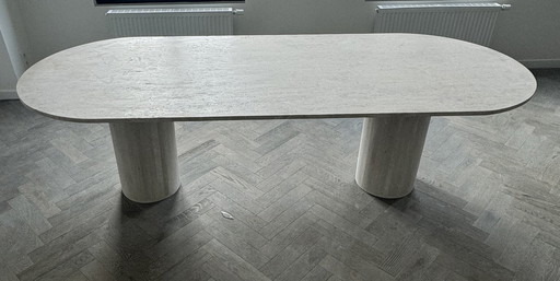 Travertin Eettafel