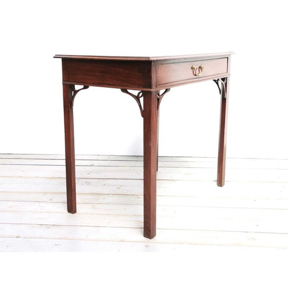 Image 1 of Engelse vintage mahonie bijzettafel