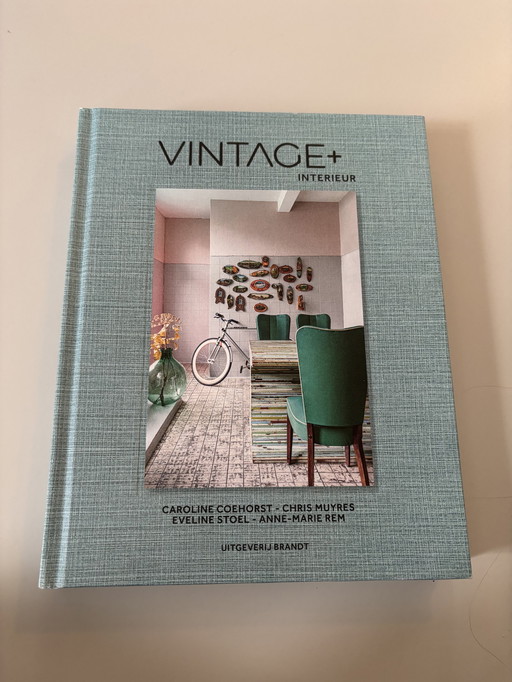 Vintage+ Interieur Boek