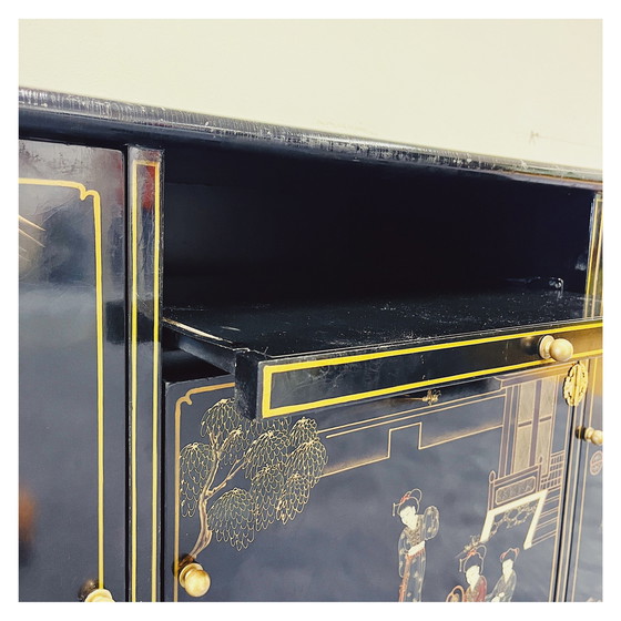 Image 1 of Chinees Dressoir