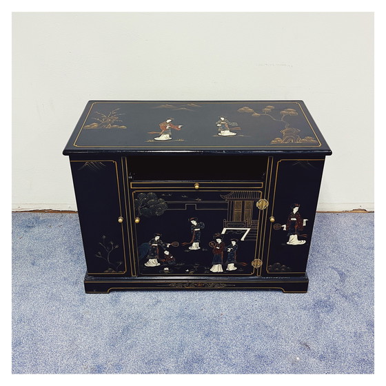 Image 1 of Chinees Dressoir